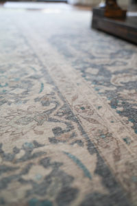 Our Ruggable Hendesi Heriz Abalone Rug, one year later